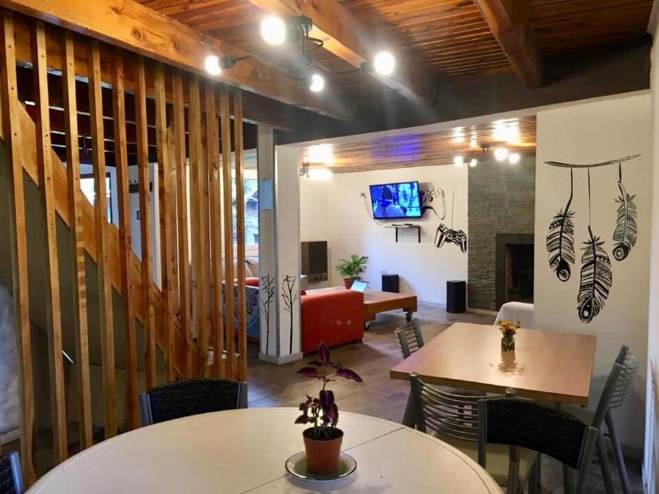 Ciao Bariloche - Habitaciones Privadas En Hostel Exteriör bild
